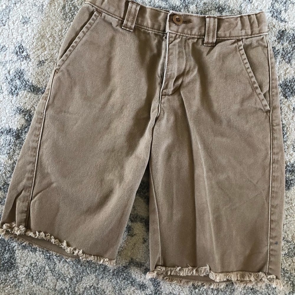 Land’s End Boys cutoff khaki/tan shorts Size 6